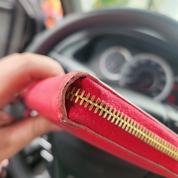 Prada Pink Wallet with Bow - Picture 12 of 15